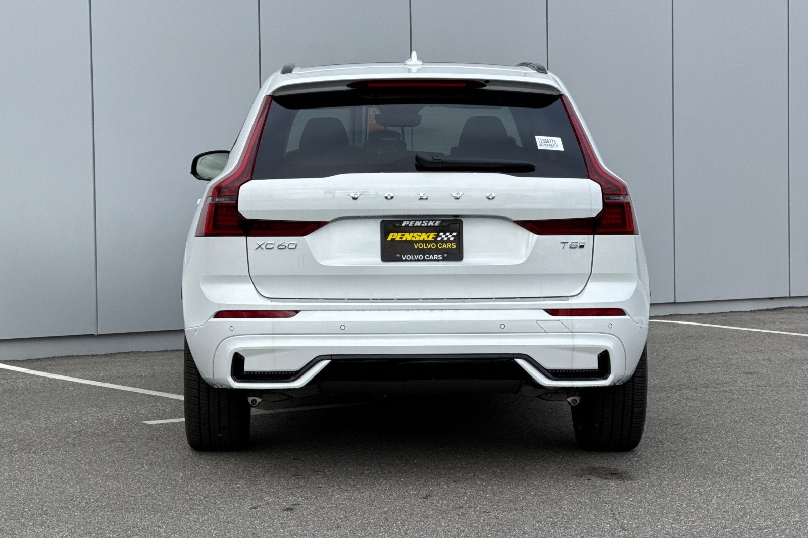 2026 Volvo XC60 Plug-In Hybrid T8 Ultra
