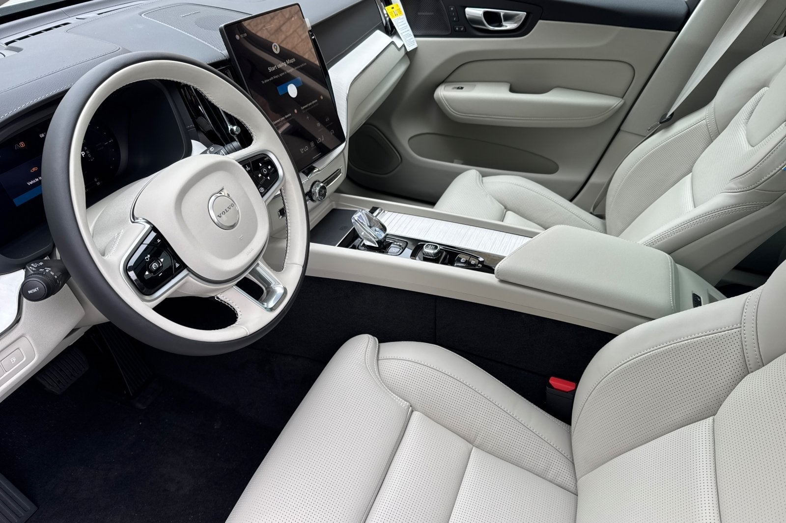 2026 Volvo XC60 Plug-In Hybrid T8 Ultra