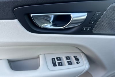 2026 Volvo XC60 Plug-In Hybrid T8 Ultra