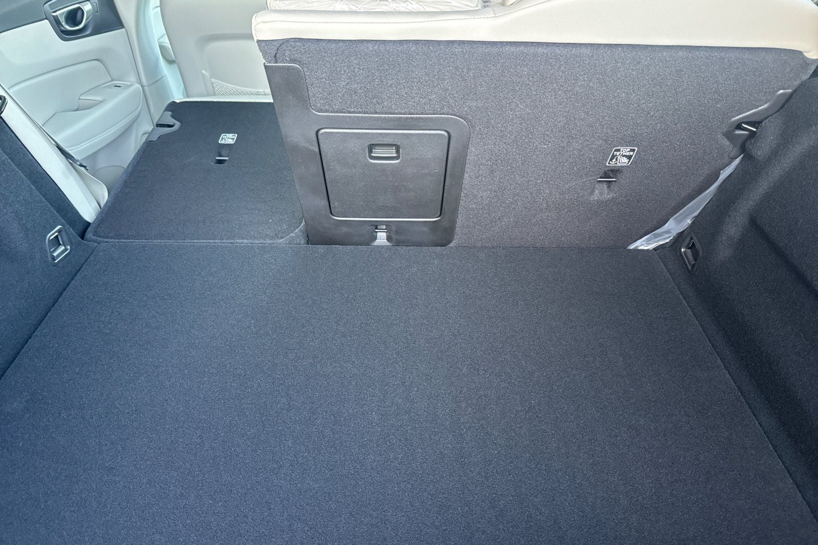 2026 Volvo XC60 Plug-In Hybrid T8 Ultra