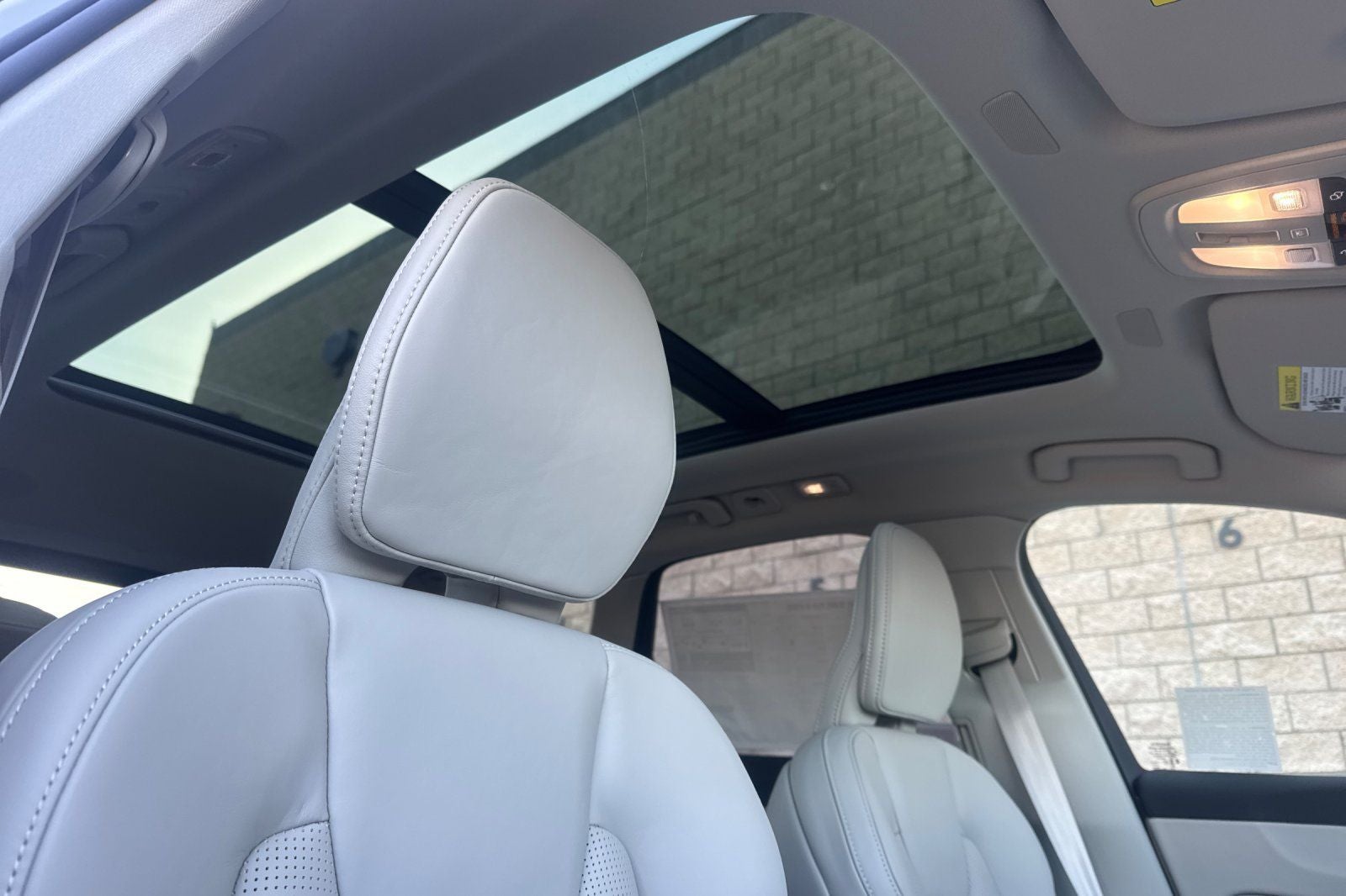 2026 Volvo XC60 Plug-In Hybrid T8 Ultra