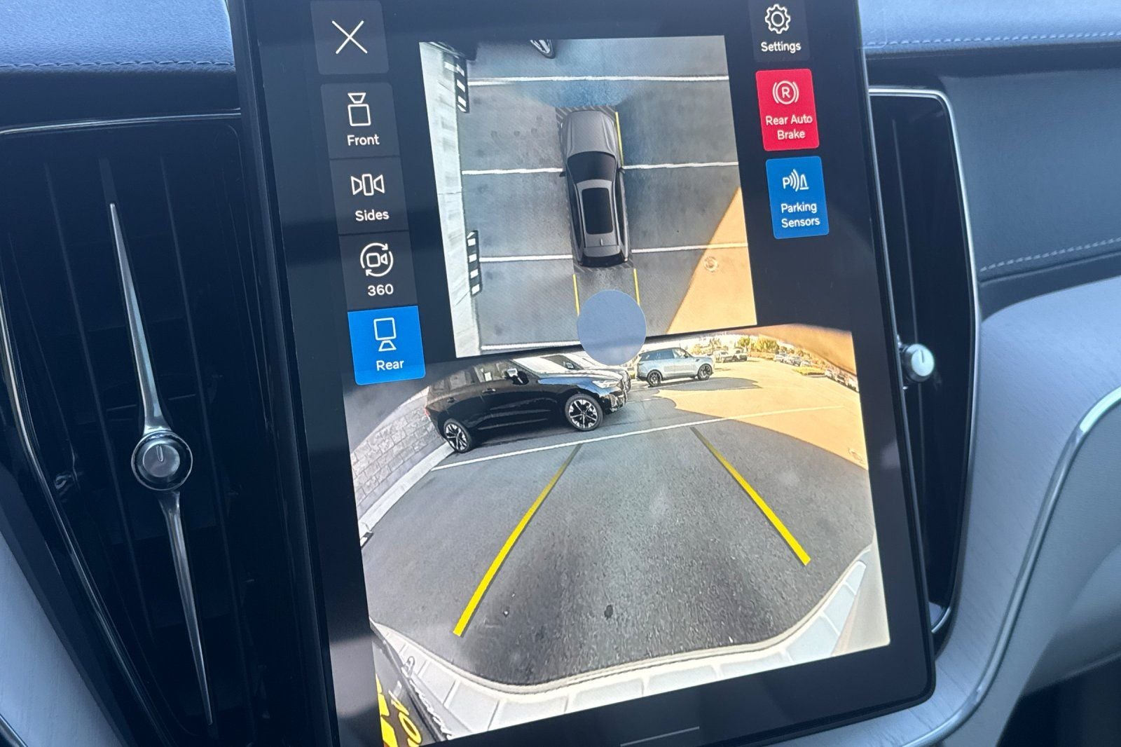 2026 Volvo XC60 Plug-In Hybrid T8 Ultra