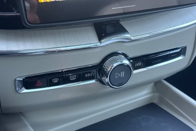 2026 Volvo XC60 Plug-In Hybrid T8 Ultra