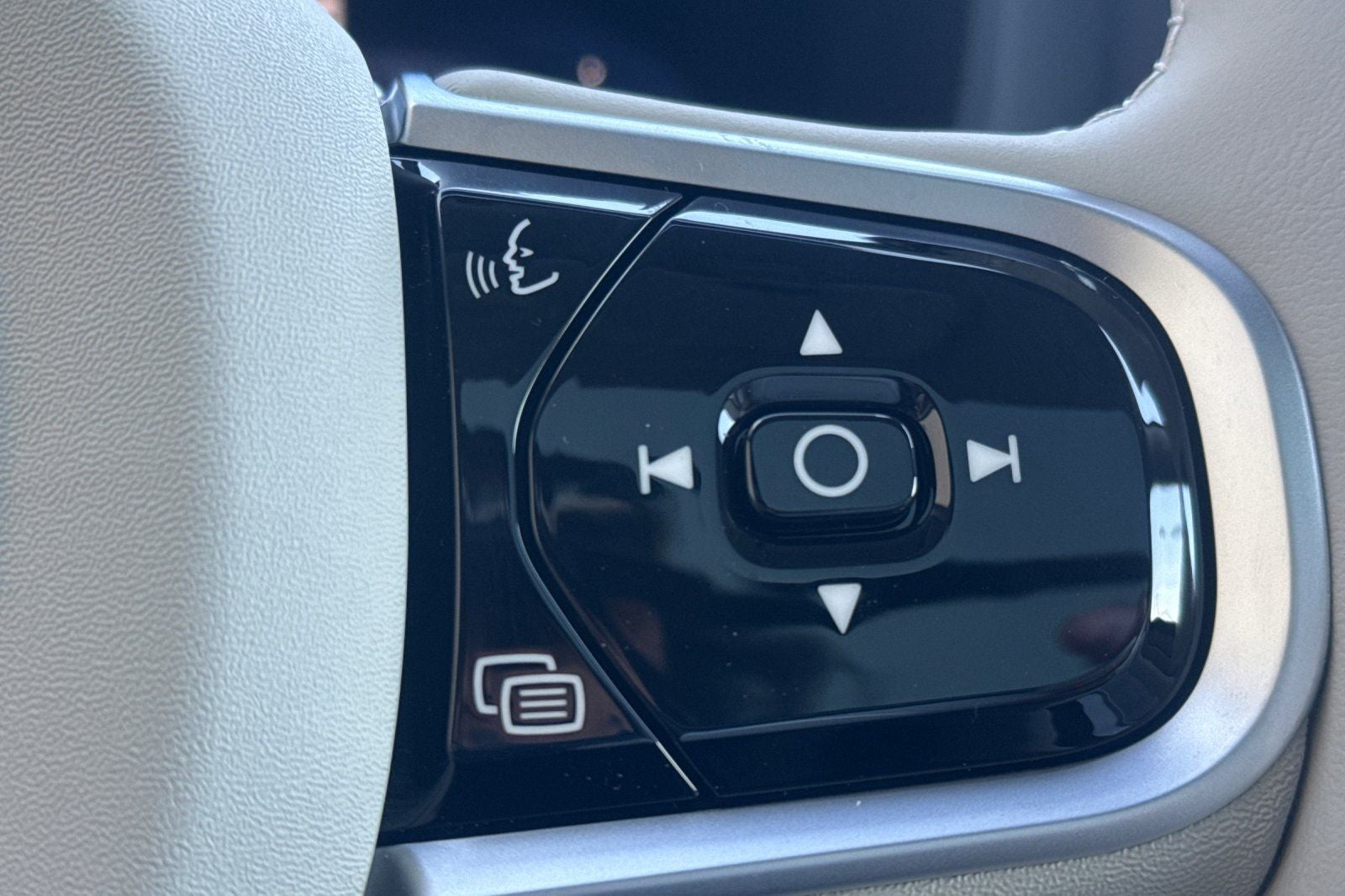 2026 Volvo XC60 Plug-In Hybrid T8 Ultra