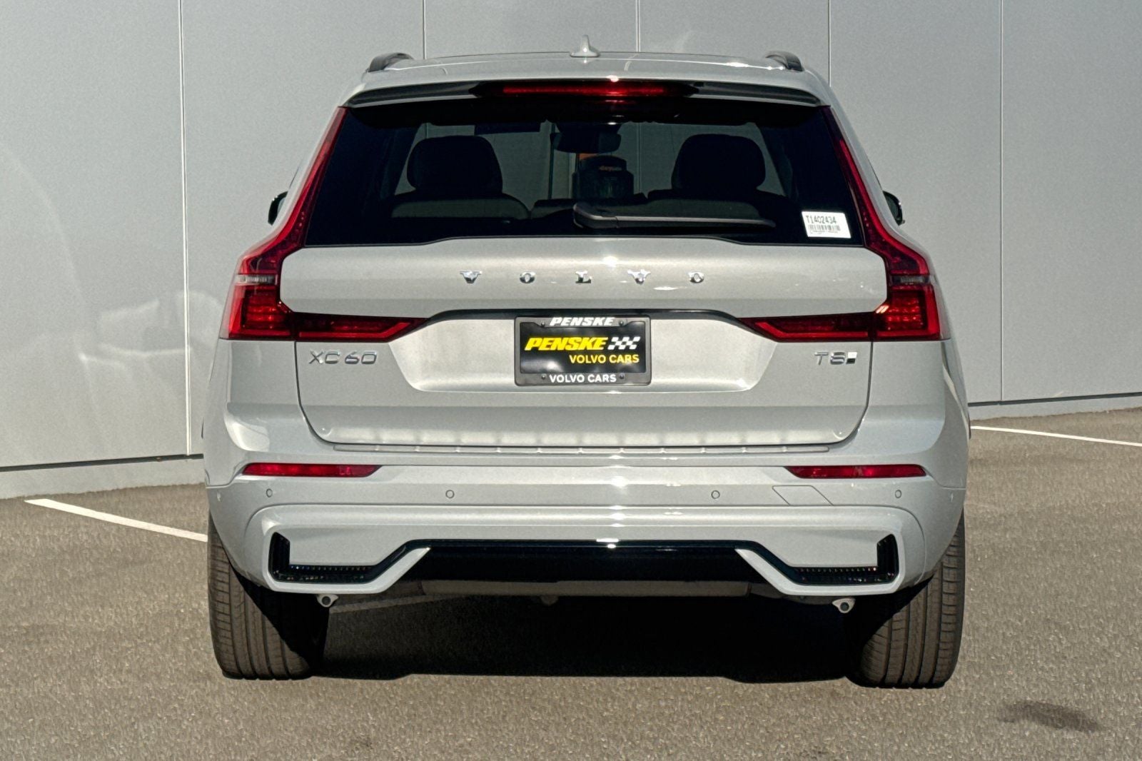 2026 Volvo XC60 Plug-In Hybrid T8 Ultra