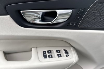 2026 Volvo XC60 Plug-In Hybrid T8 Ultra