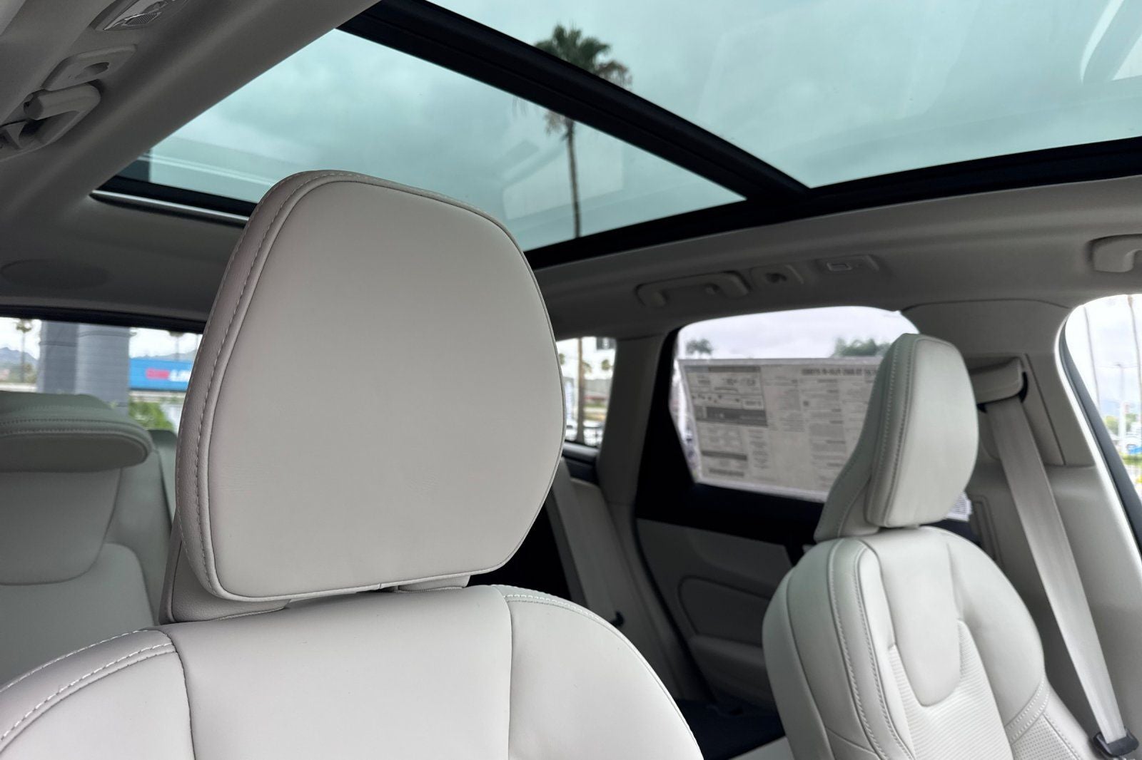 2026 Volvo XC60 Plug-In Hybrid T8 Ultra