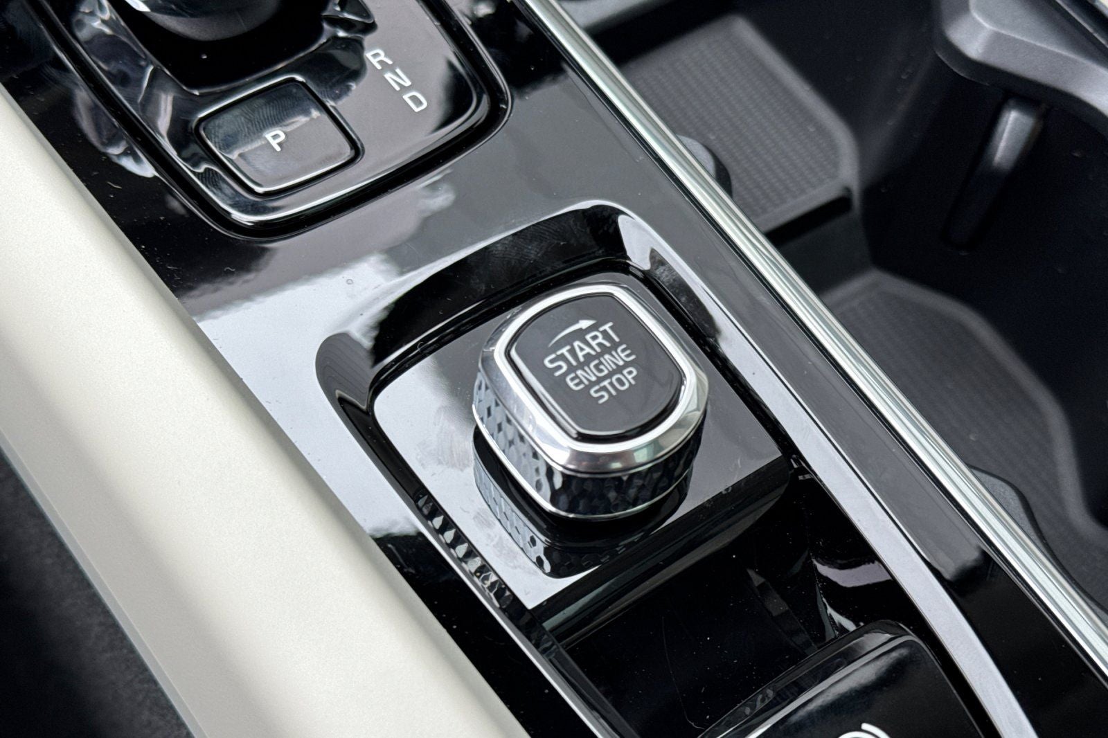 2026 Volvo XC60 Plug-In Hybrid T8 Ultra
