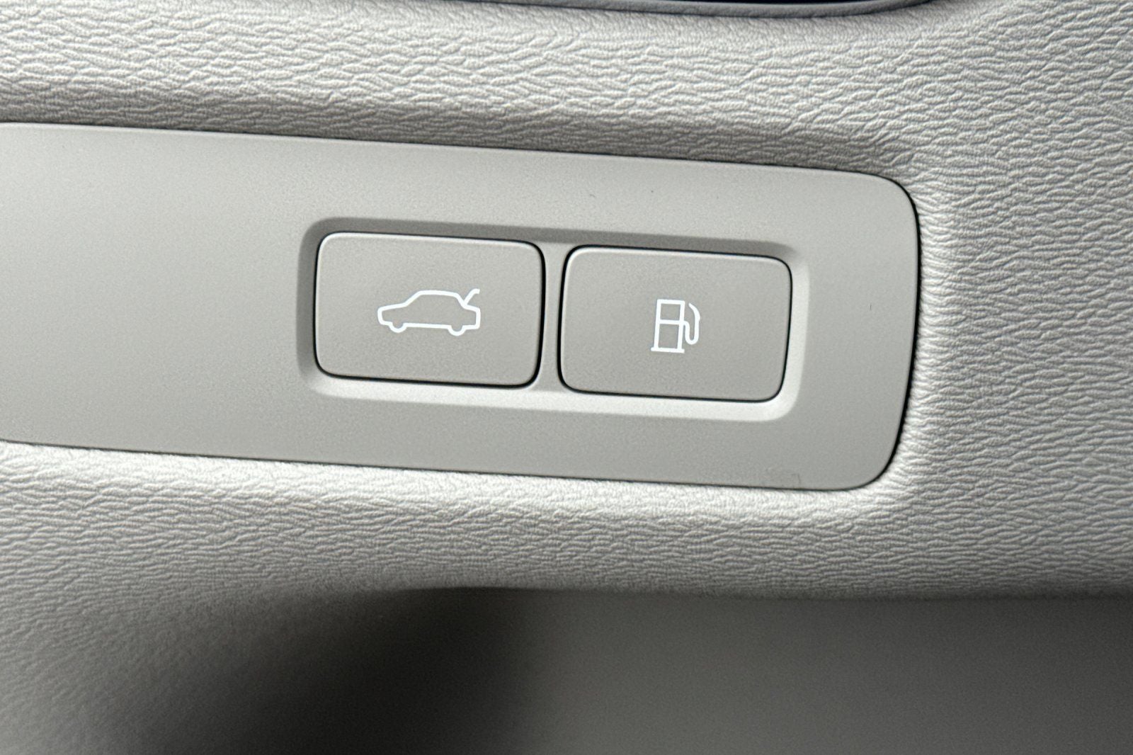 2026 Volvo XC60 Plug-In Hybrid T8 Ultra