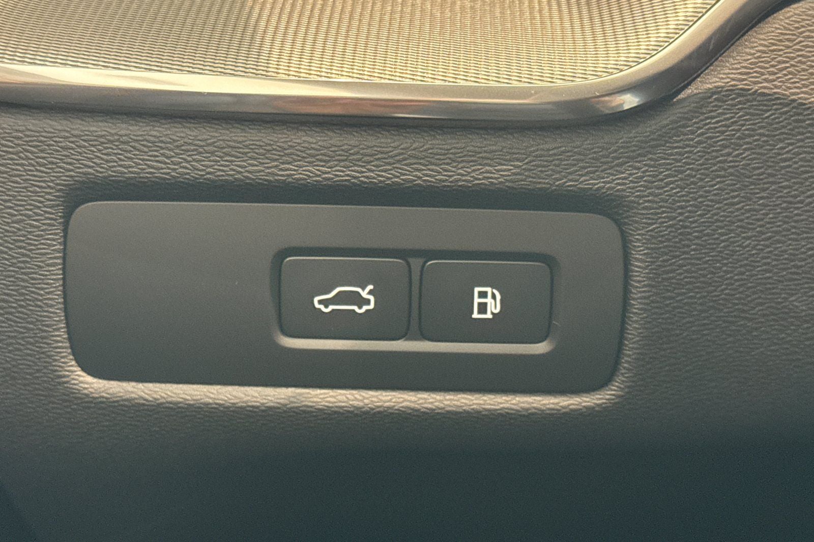 2026 Volvo XC60 Plug-In Hybrid T8 Polestar Engineered