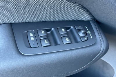 2026 Volvo XC60 Plug-In Hybrid T8 Polestar Engineered