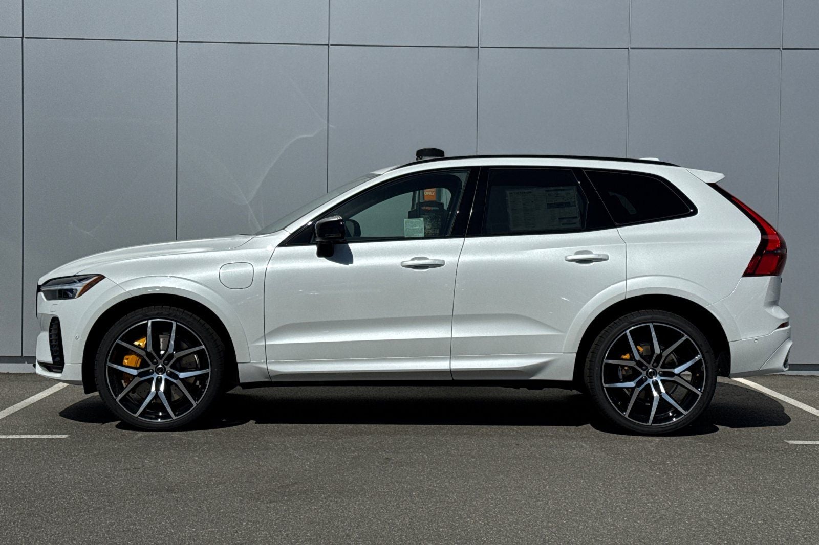 2026 Volvo XC60 Plug-In Hybrid T8 Polestar Engineered