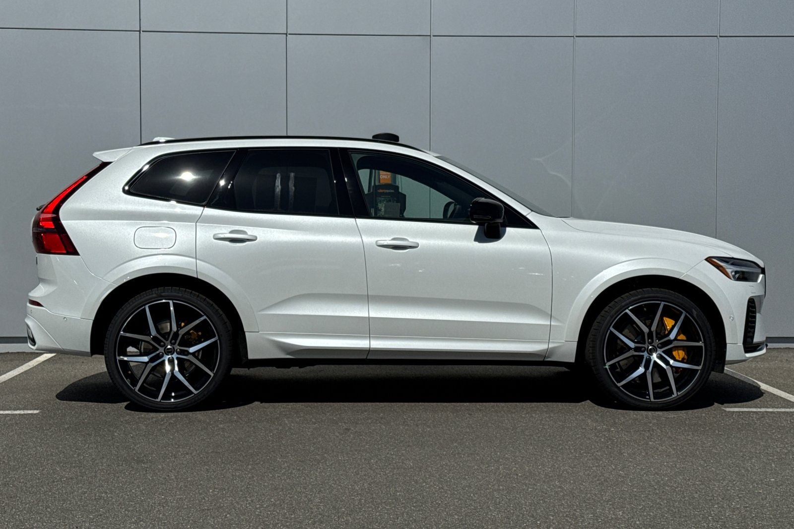 2026 Volvo XC60 Plug-In Hybrid T8 Polestar Engineered
