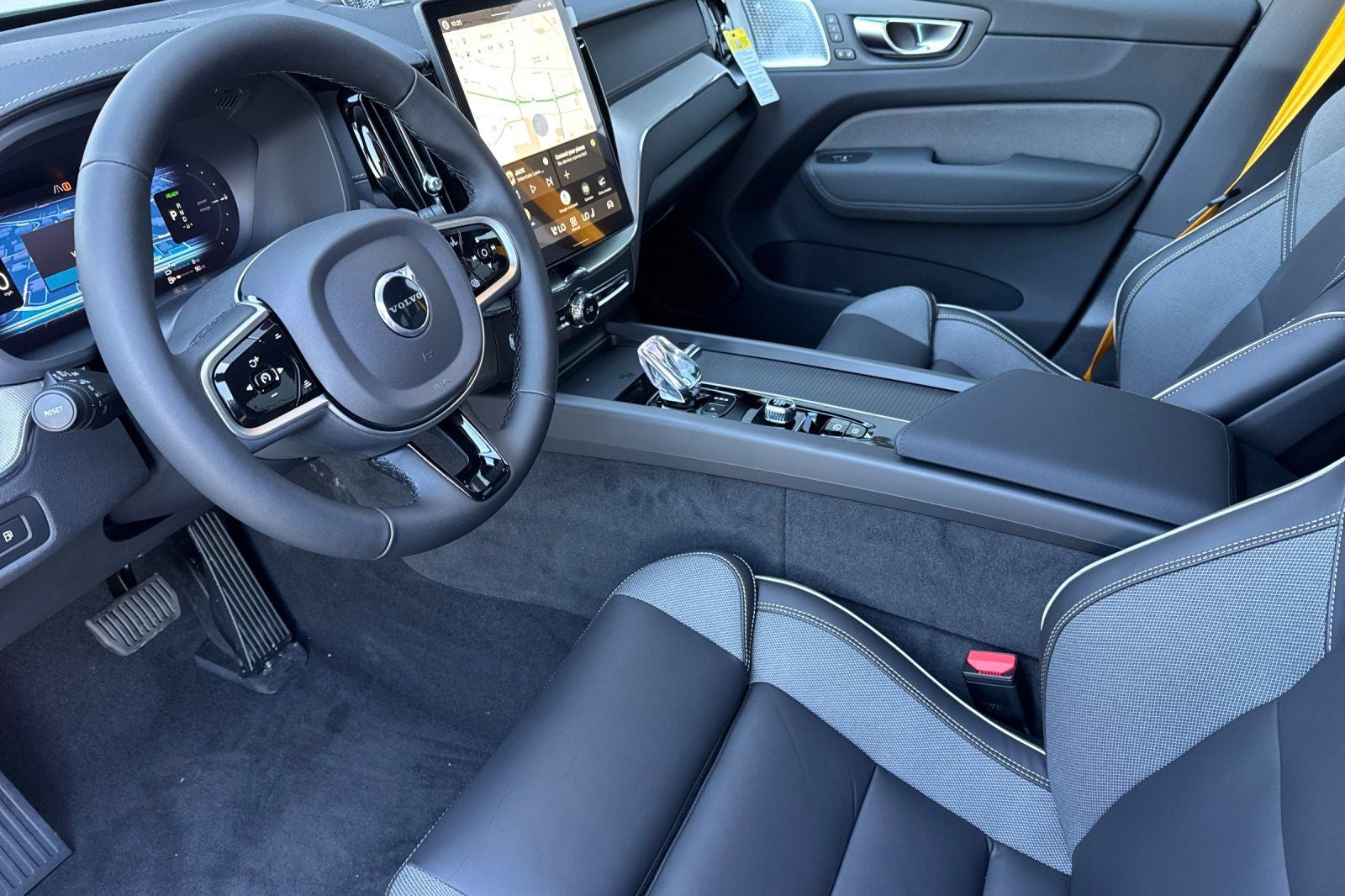 2026 Volvo XC60 Plug-In Hybrid T8 Polestar Engineered