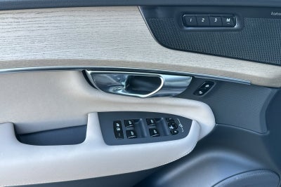 2027 Volvo XC90 Plug-In Hybrid T8 Plus 6 Passenger