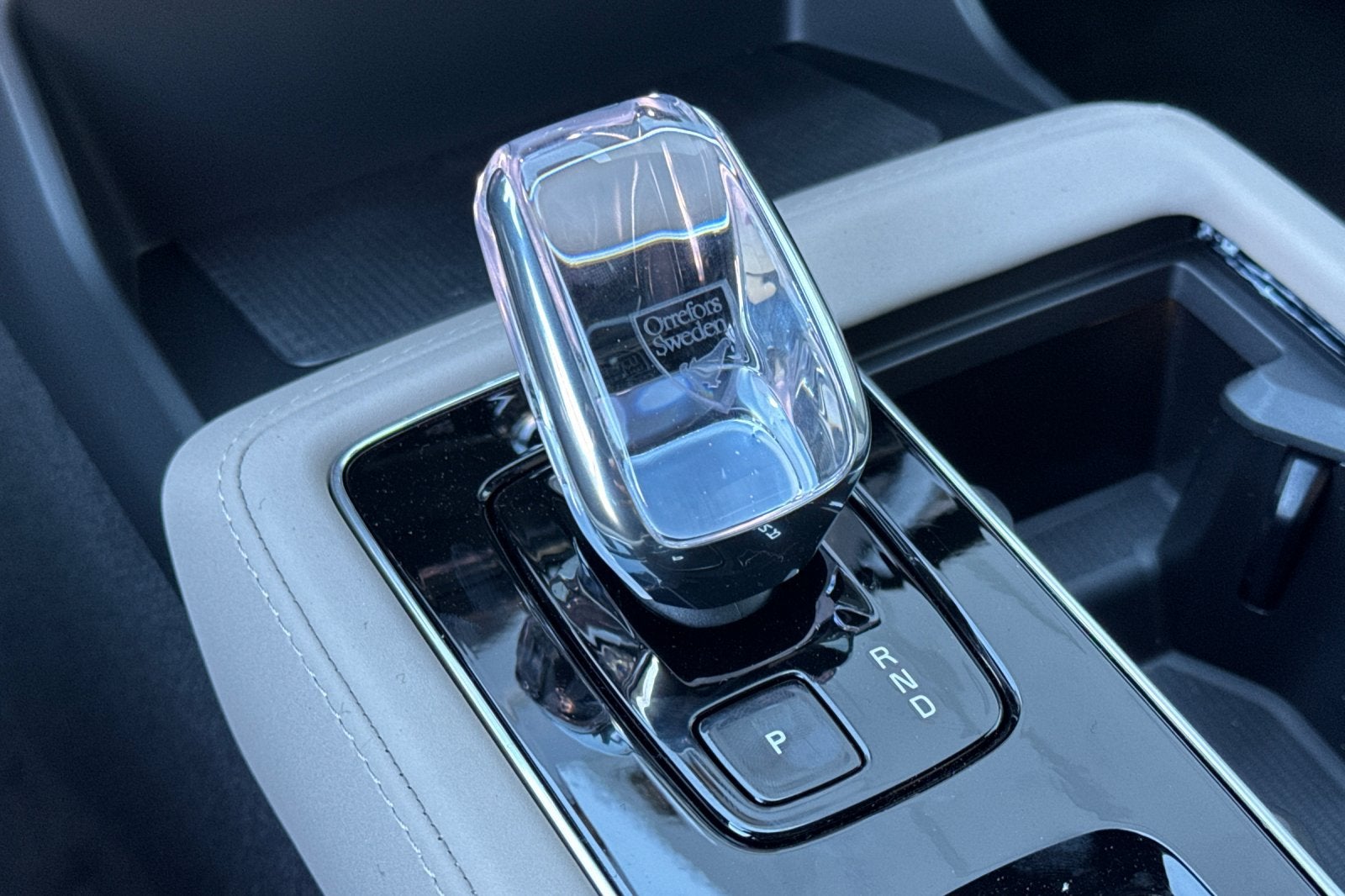 2027 Volvo XC90 Plug-In Hybrid T8 Plus 6 Passenger