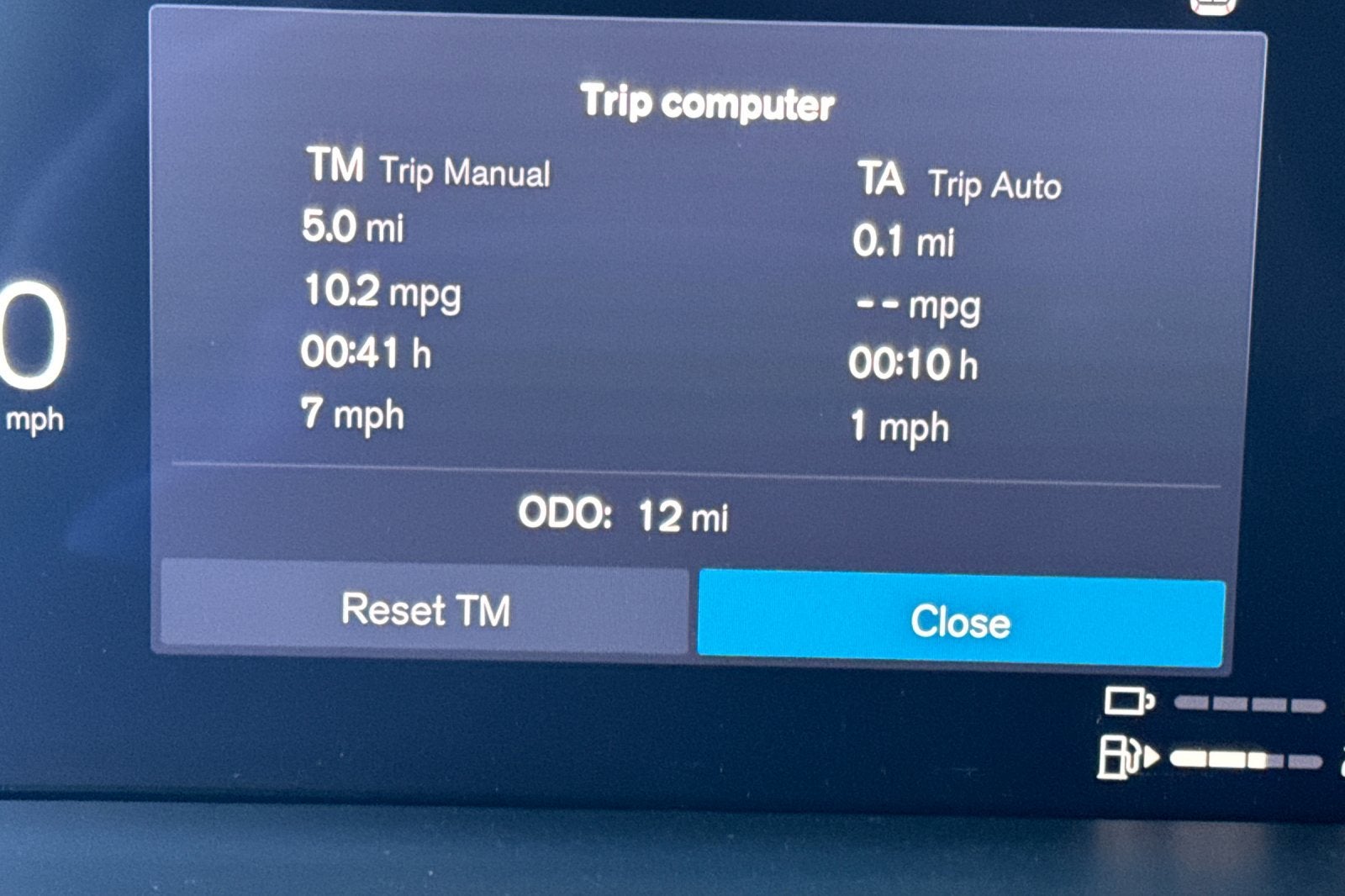 2027 Volvo XC90 Plug-In Hybrid T8 Plus 6 Passenger