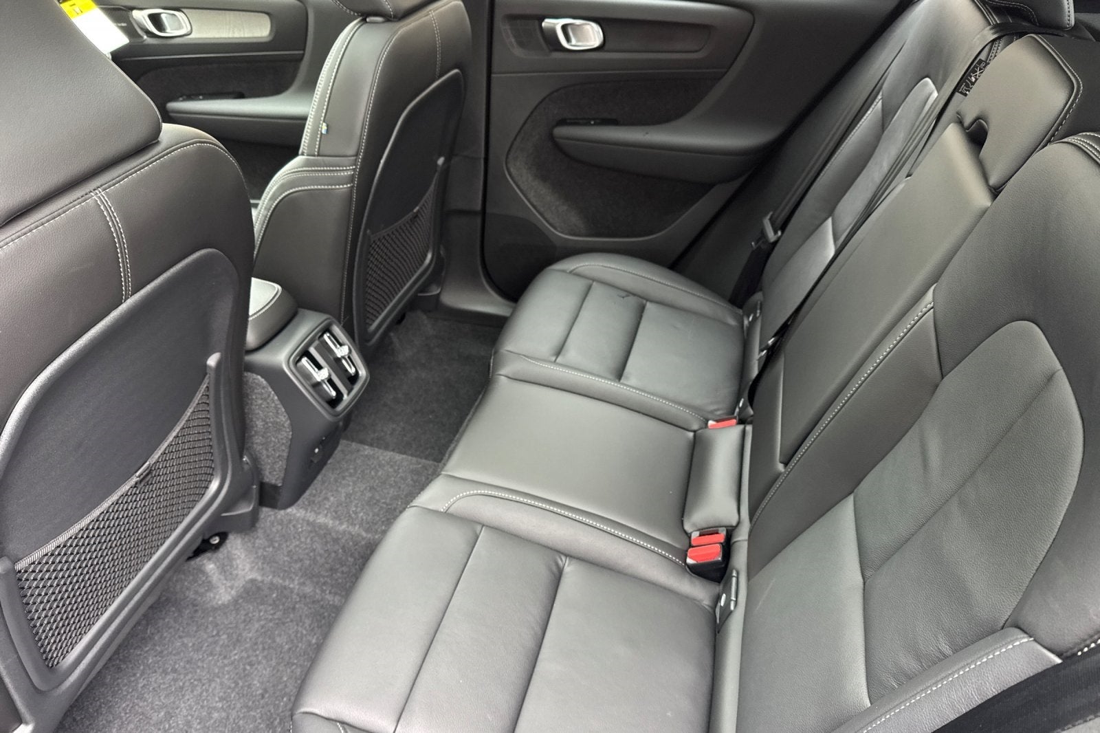 2026 Volvo XC40 B4 Plus