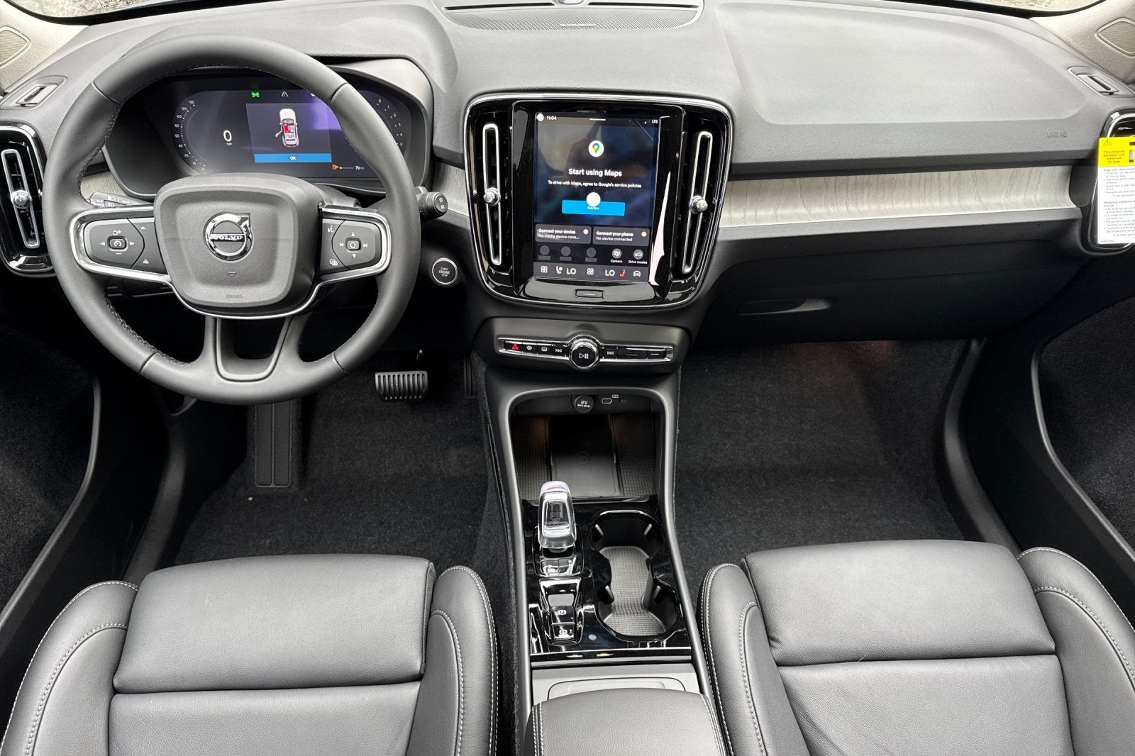 2026 Volvo XC40 B4 Plus