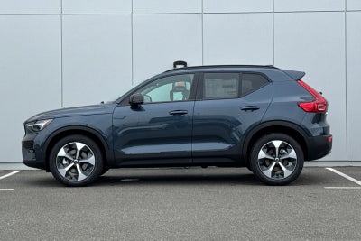2026 Volvo XC40 B4 Plus