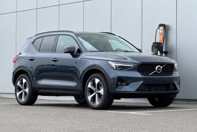 2026 Volvo XC40 B4 Plus