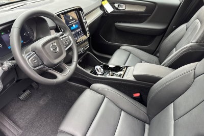 2026 Volvo XC40 B4 Plus