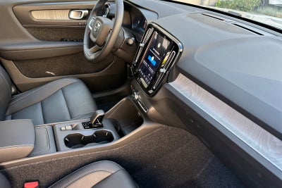 2026 Volvo XC40 B4 Core