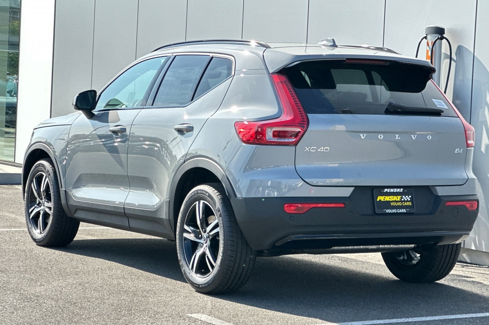 2026 Volvo XC40 B4 Core
