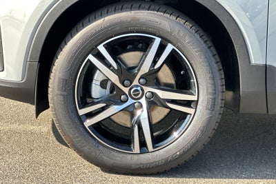 2026 Volvo XC40 B4 Core