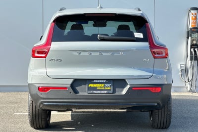 2026 Volvo XC40 B4 Core