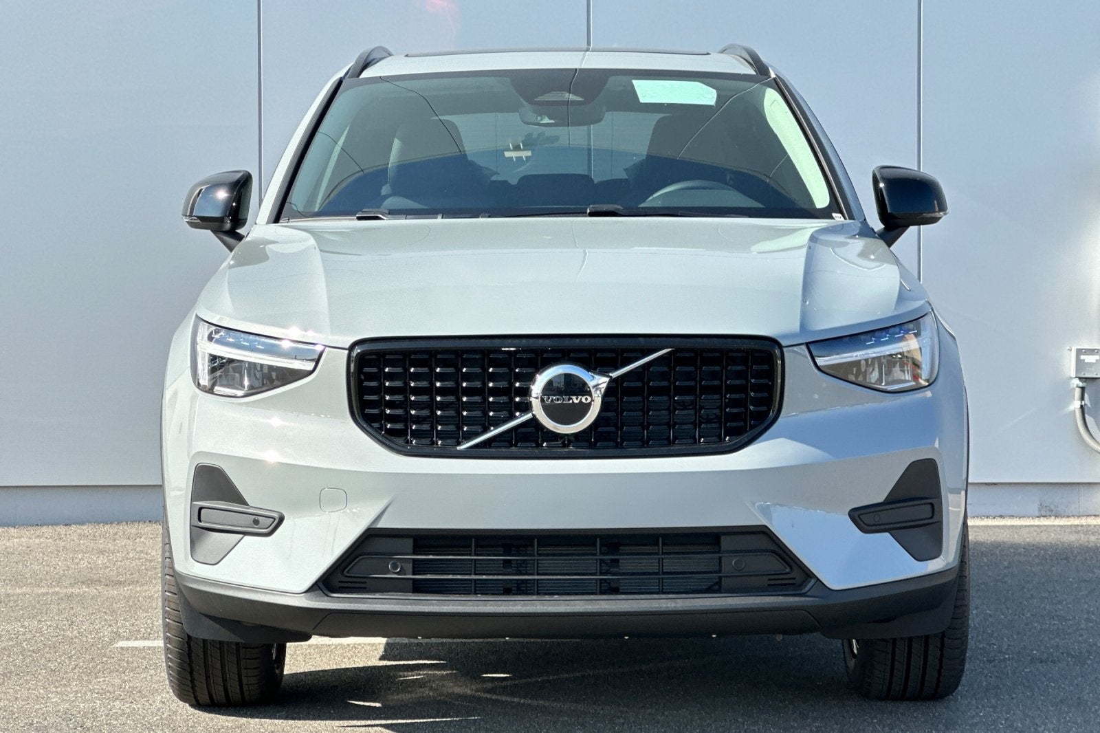 2026 Volvo XC40 B4 Core