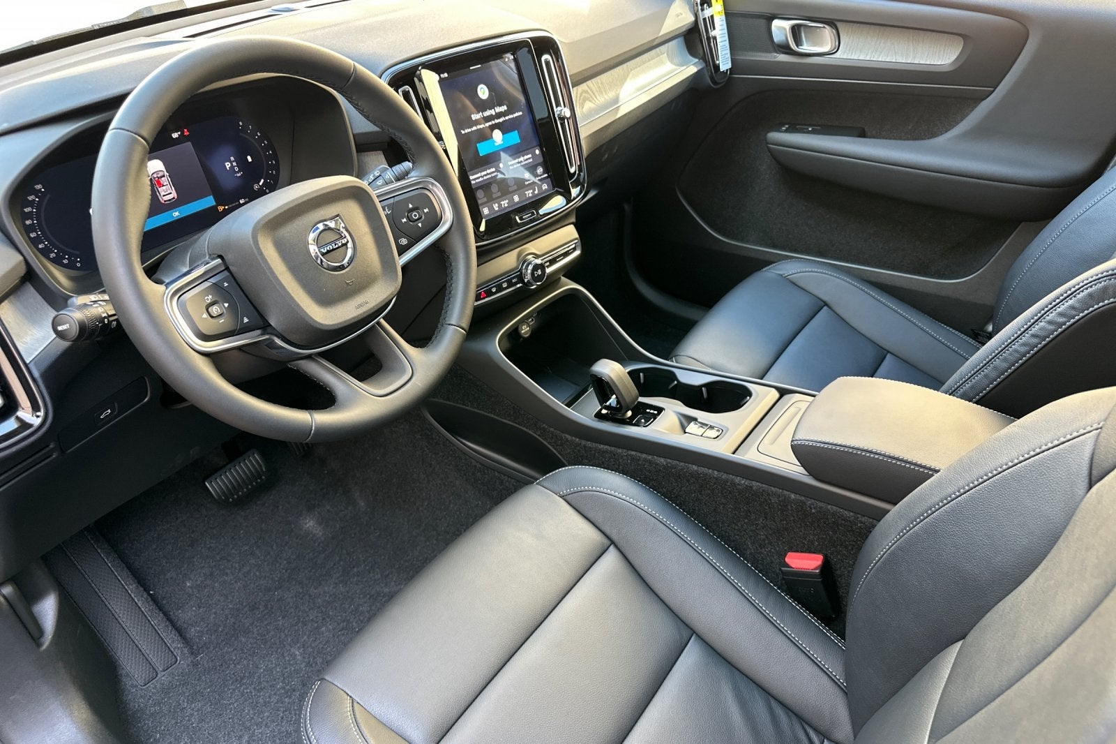 2026 Volvo XC40 B4 Core