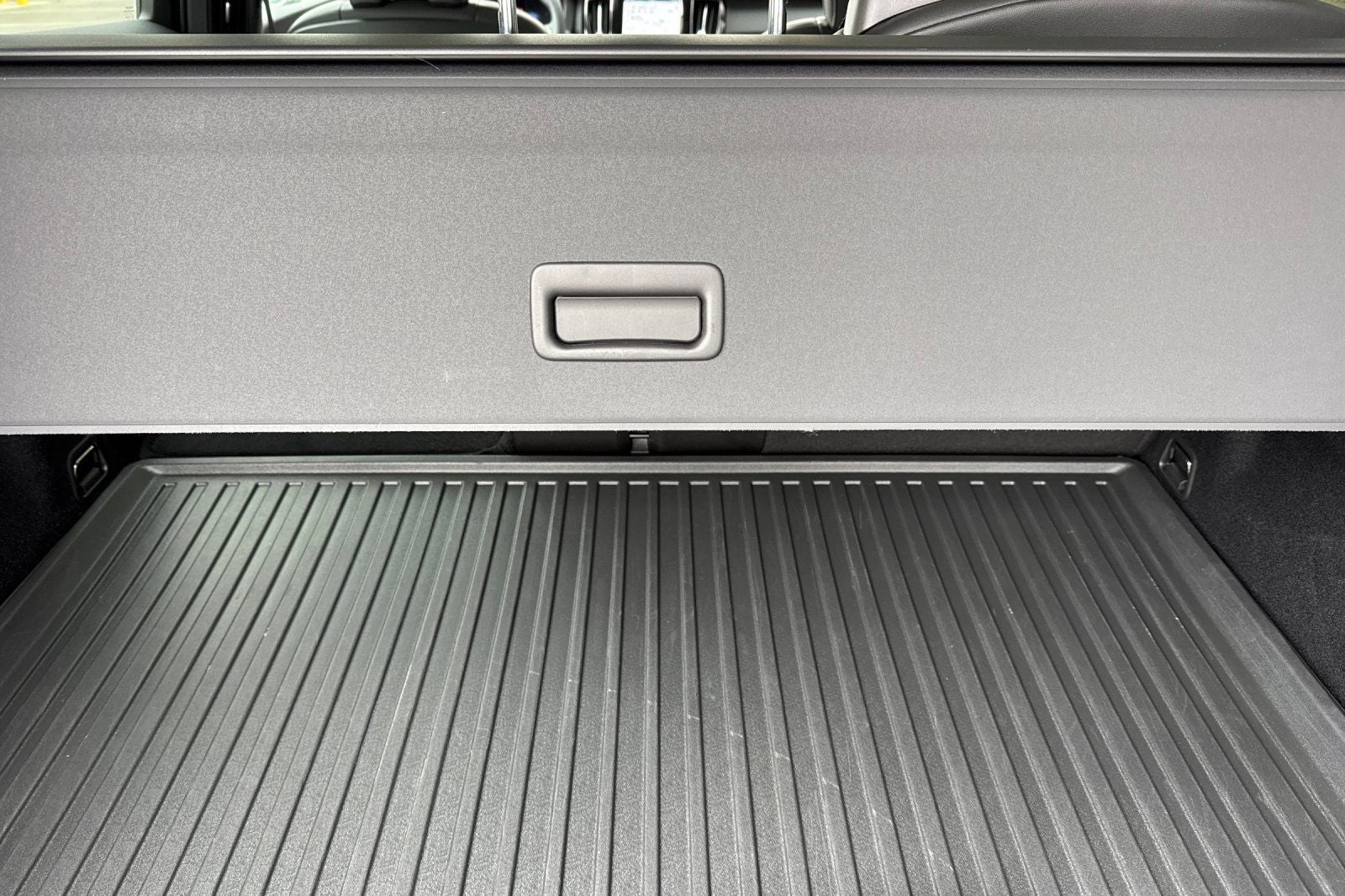 2023 Volvo XC60 B5 Ultimate Bright Theme
