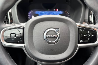 2023 Volvo XC60 B5 Ultimate Bright Theme