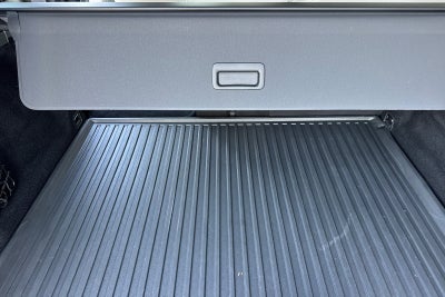 2023 Volvo XC60 B5 Ultimate Bright Theme