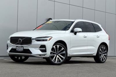 2023 Volvo XC60 B5 Ultimate Bright Theme