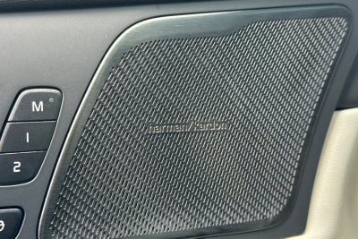 2023 Volvo XC60 B5 Ultimate Bright Theme