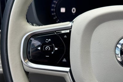 2023 Volvo XC60 B5 Ultimate Bright Theme