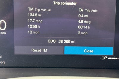 2023 Volvo XC60 B5 Ultimate Bright Theme
