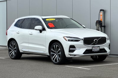 2023 Volvo XC60 B5 Ultimate Bright Theme