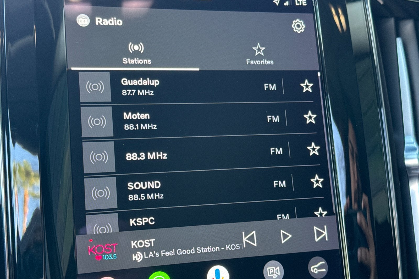 2023 Volvo XC60 B5 Ultimate Dark Theme