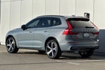 2023 Volvo XC60 B5 Ultimate Dark Theme