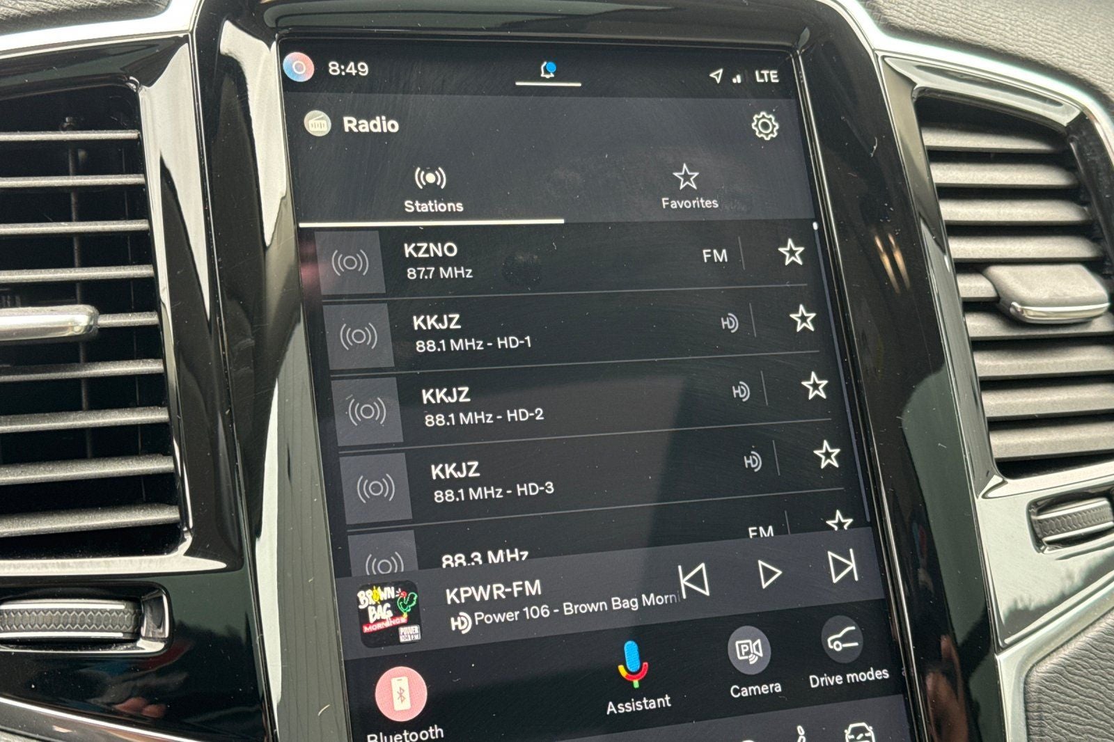 2023 Volvo XC90 B5 Plus