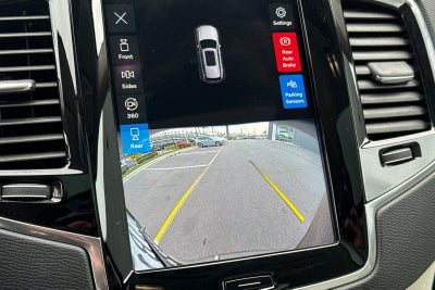 2023 Volvo XC90 B5 Plus