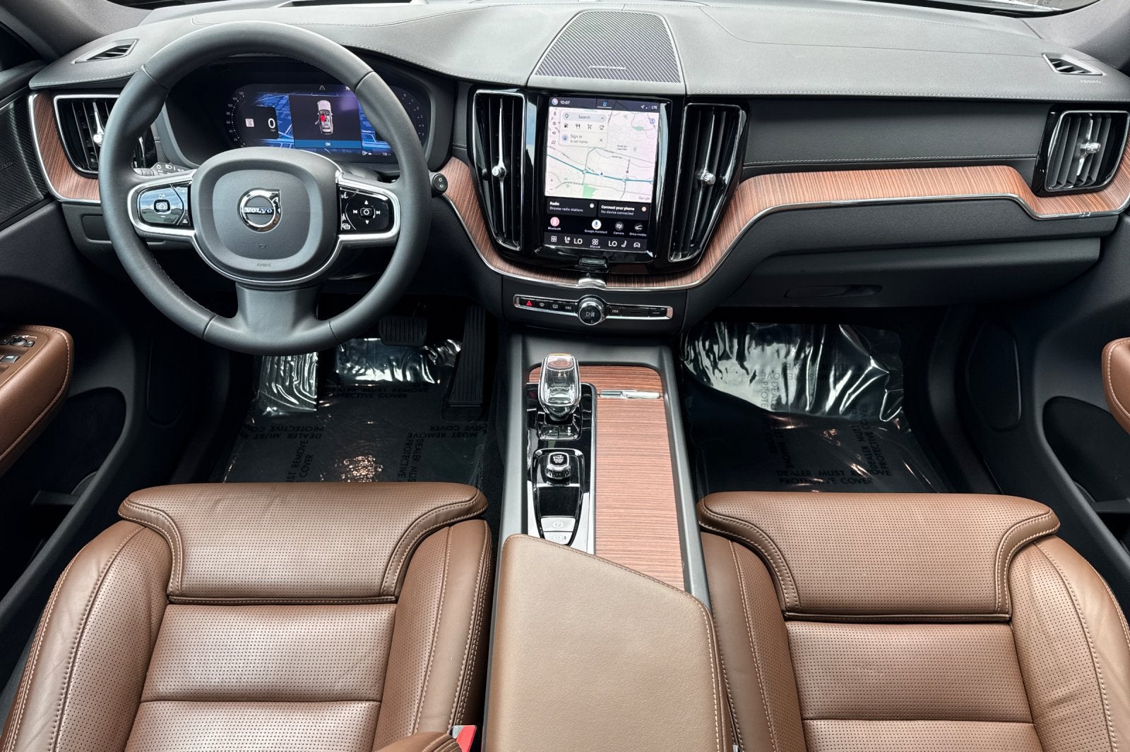 2023 Volvo XC60 B5 Ultimate Bright Theme