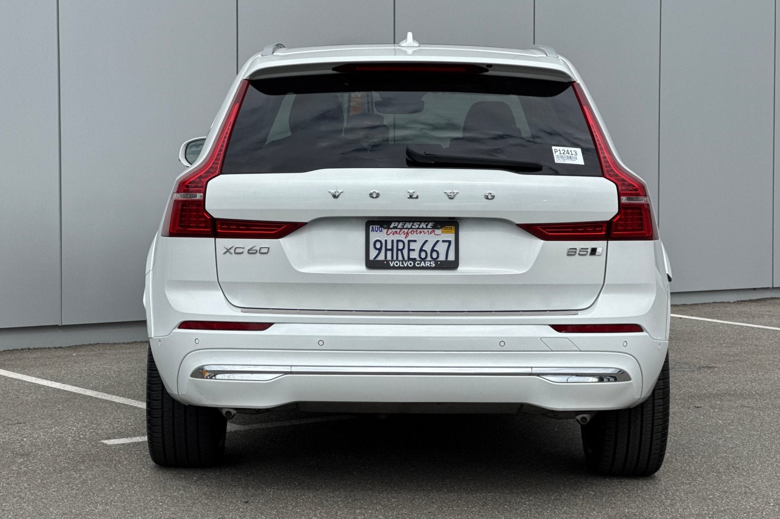 2023 Volvo XC60 B5 Ultimate Bright Theme