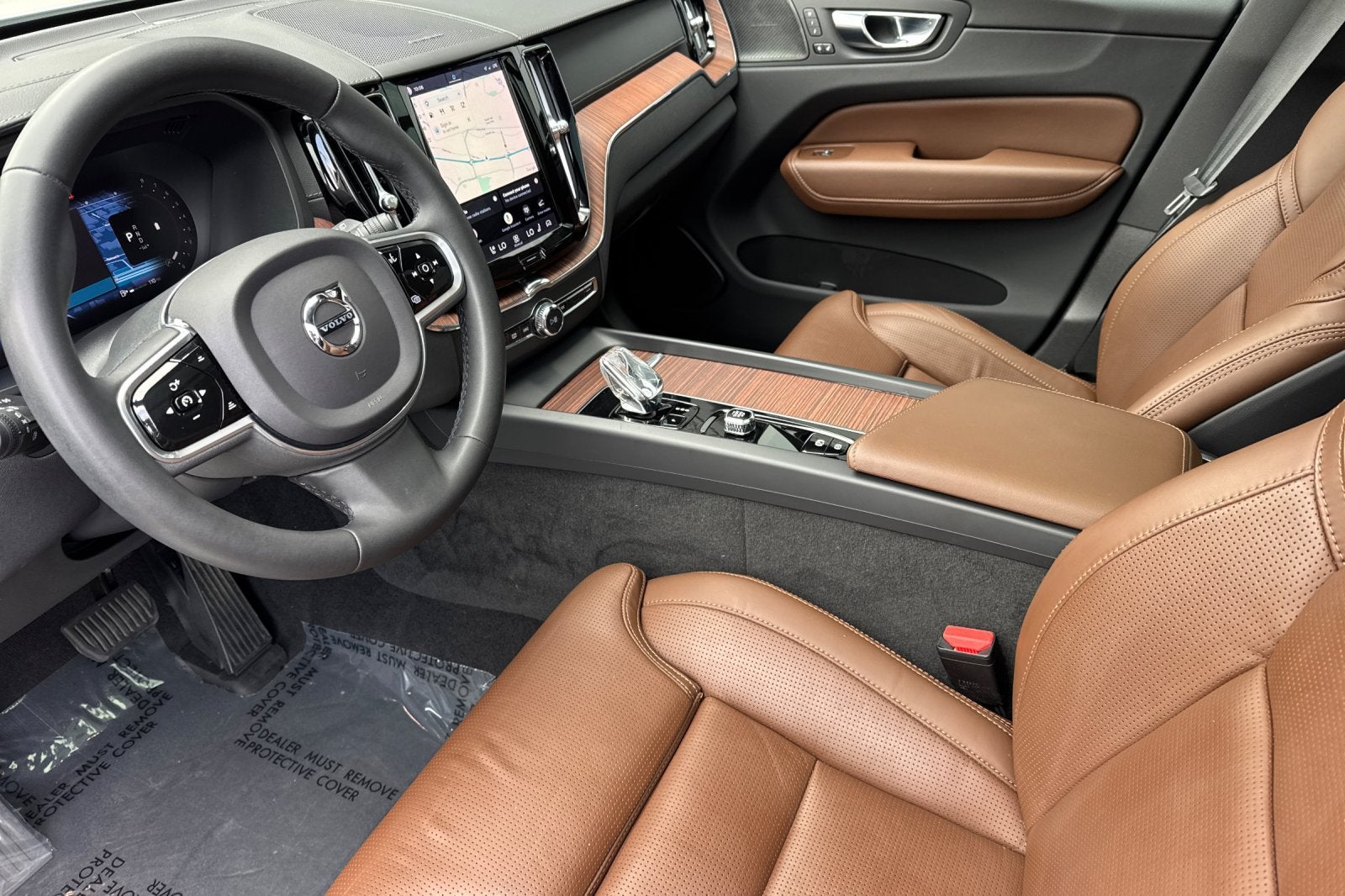 2023 Volvo XC60 B5 Ultimate Bright Theme