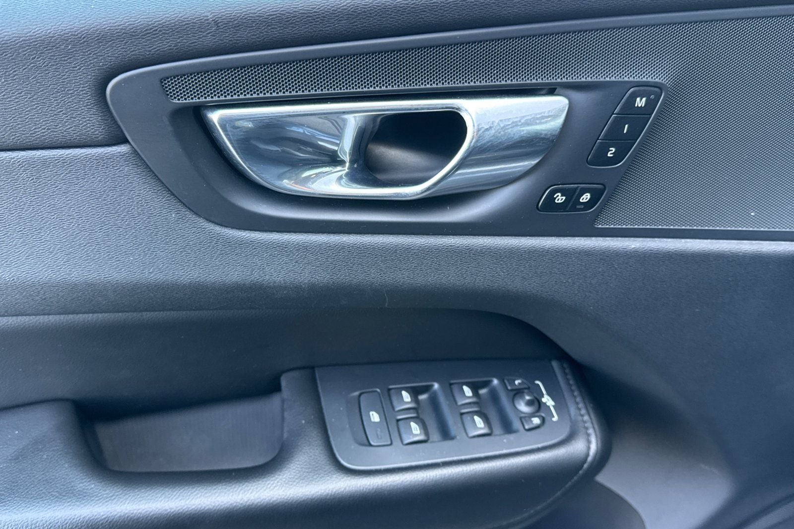 2023 Volvo XC60 B5 Core
