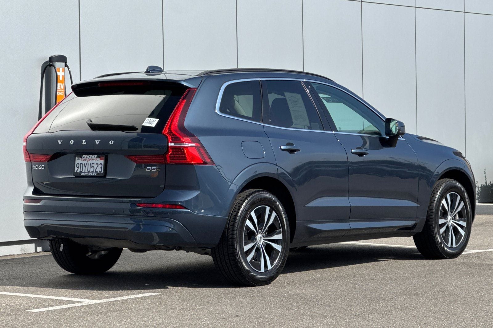 2023 Volvo XC60 B5 Core