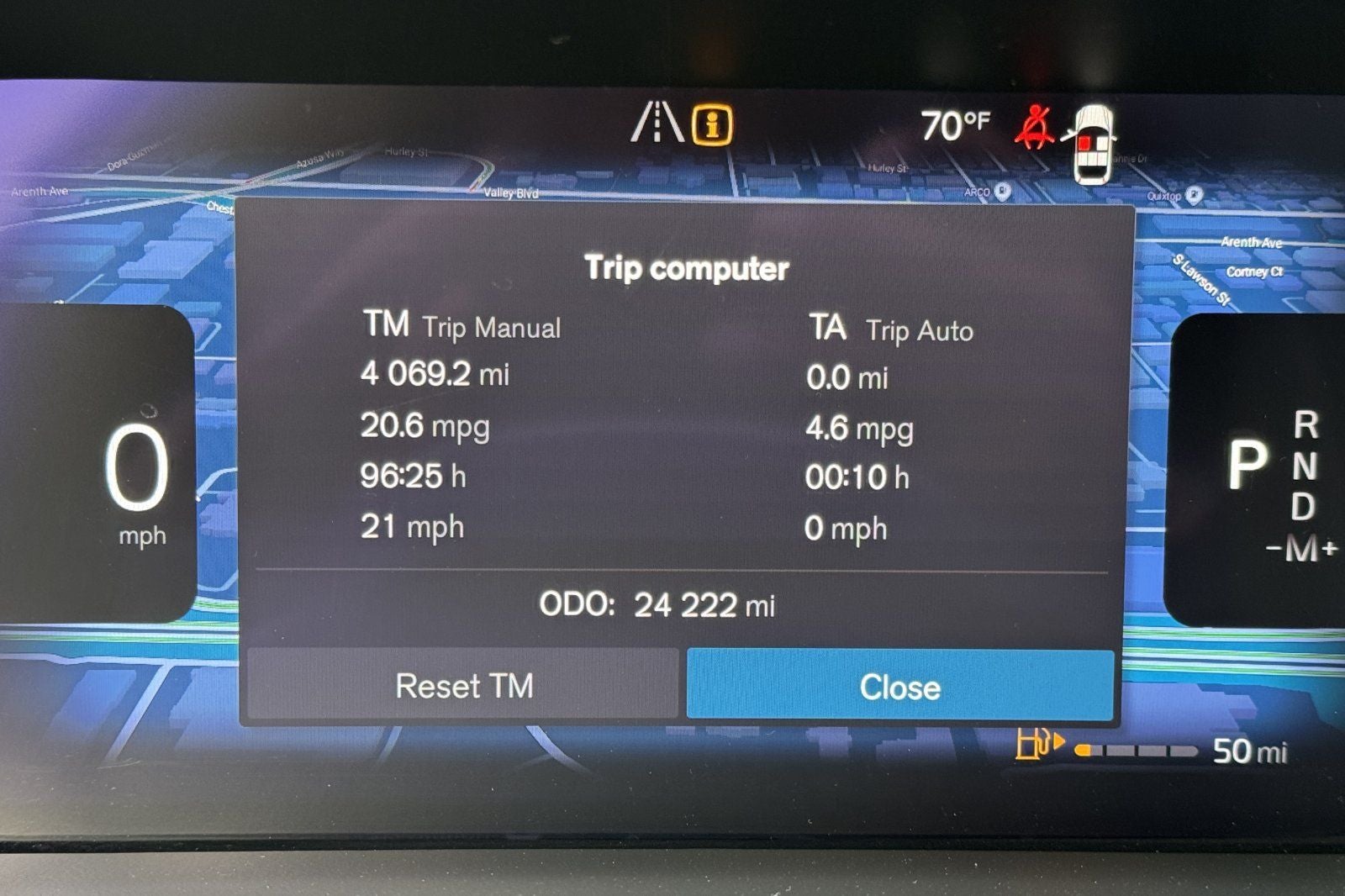 2023 Volvo XC60 B5 Ultimate Dark Theme